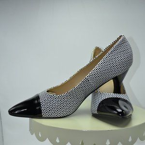 (NICE )  NWOT BELLINI BLACK & WHITE POINTY TOE 3 1/4 HIGH HEEL PUMP 13M